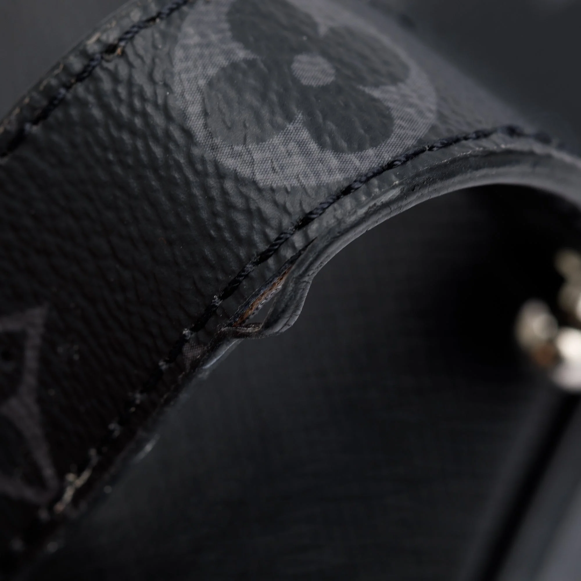 Louis Vuitton 2020 Black Monogram Taigarama City Tote w/ Strap - Image 10