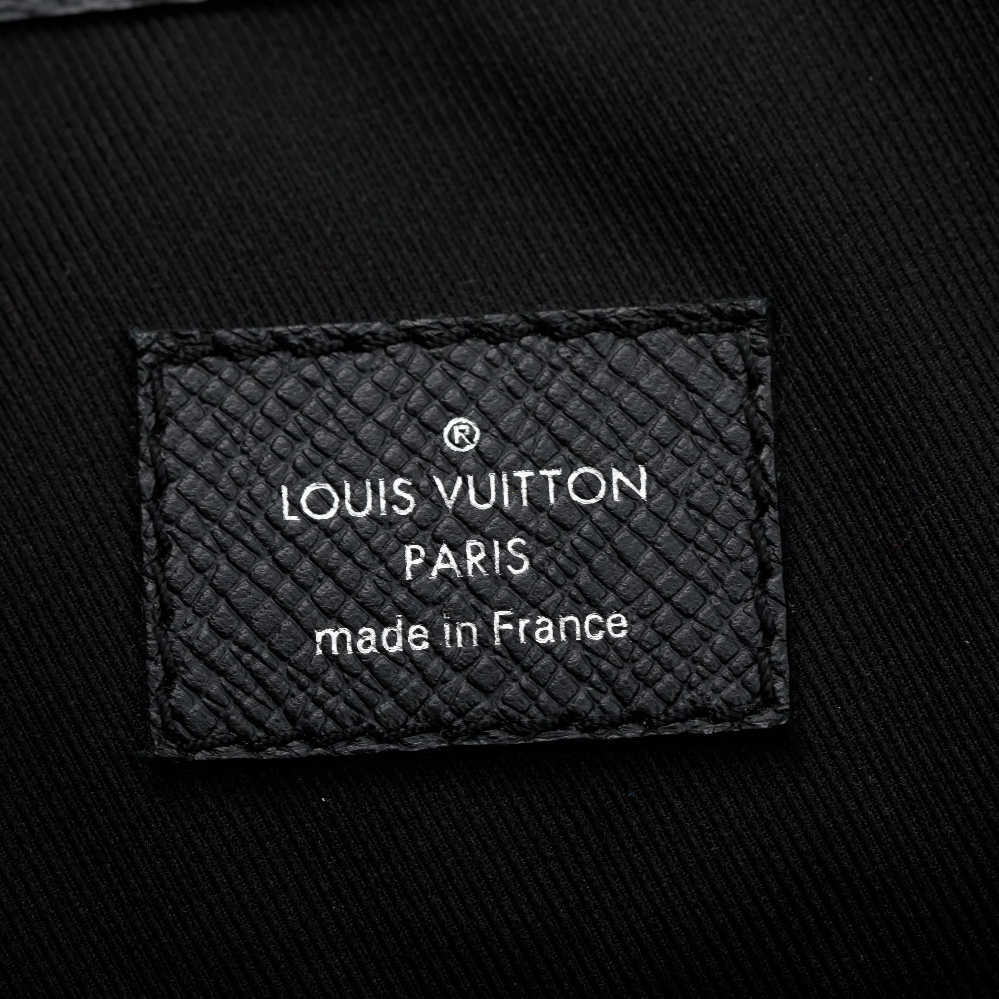 Louis Vuitton 2020 Black Monogram Taigarama City Tote w/ Strap - Image 11