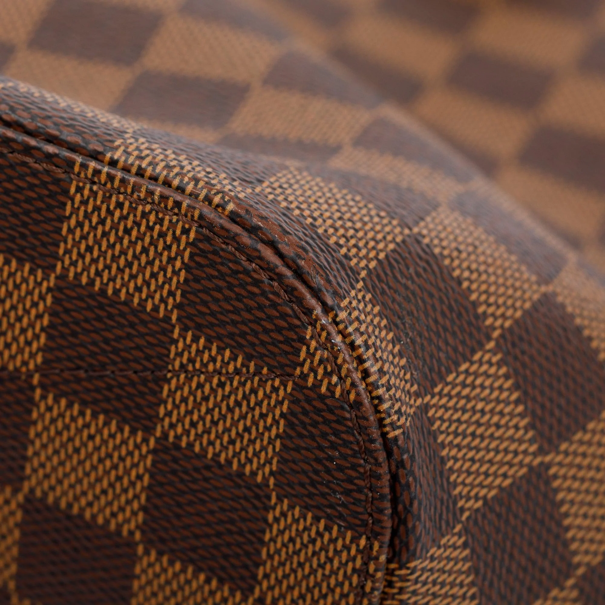 Louis Vuitton 2020 Damier Ebene Siena MM w/ Strap & Box - Image 8