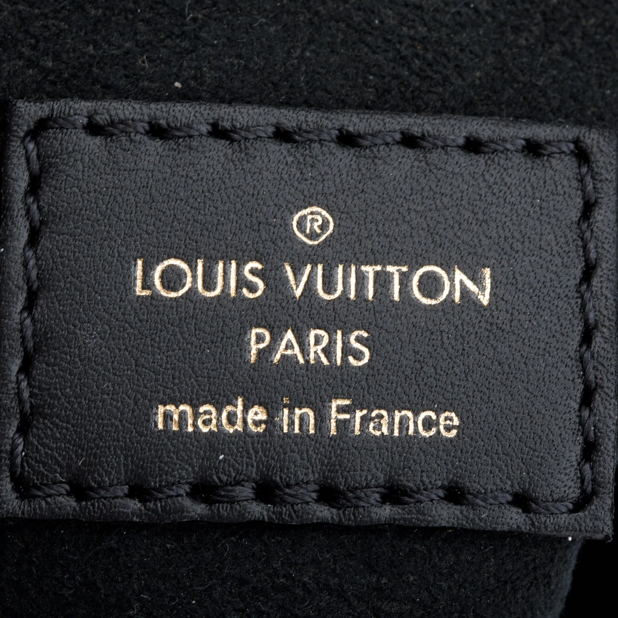 Louis Vuitton 2020 Monogram Locky BB w/ Strap - Image 8