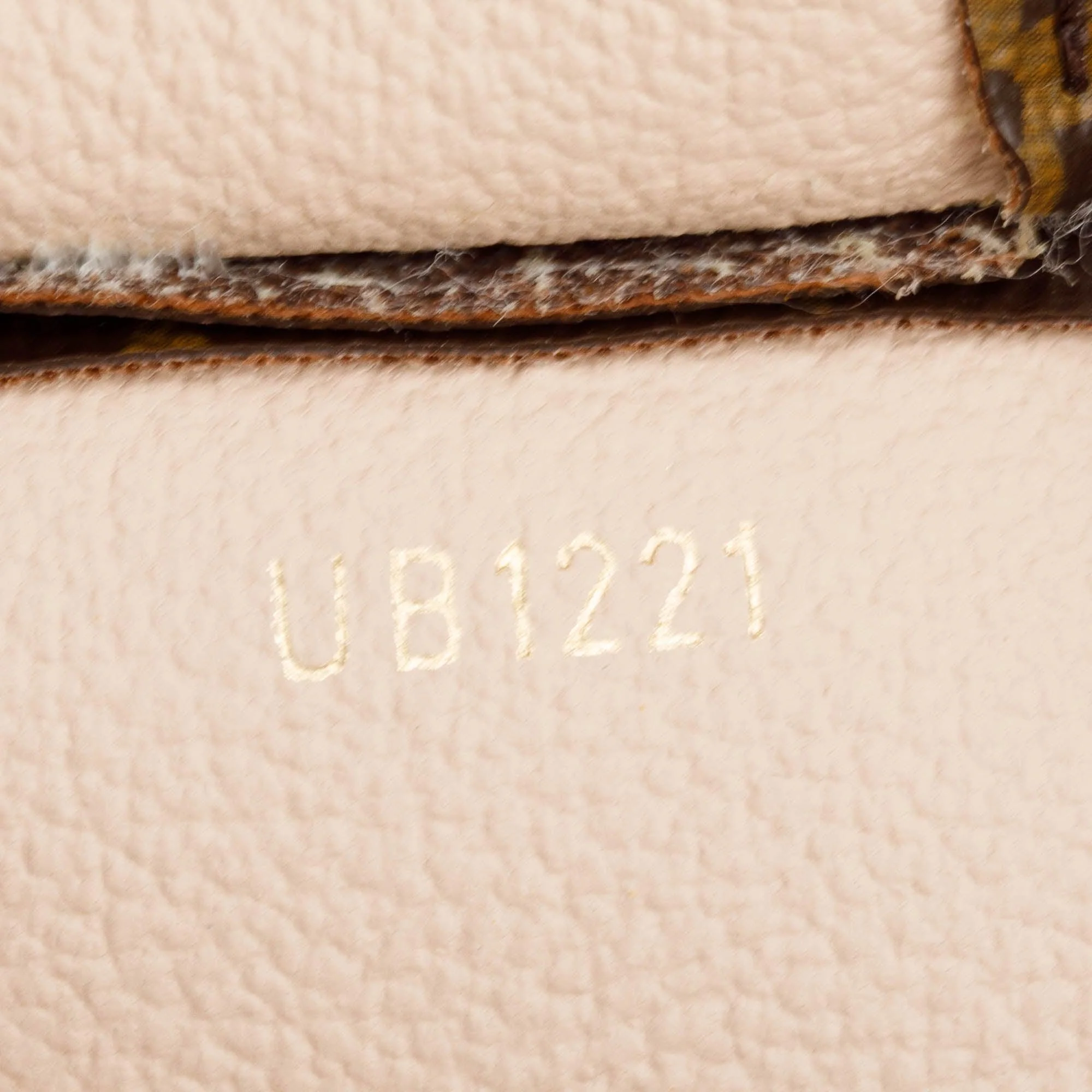 Louis Vuitton 2021 Monogram Toiletry Pouch 26 w/ Box & Receipt - Image 7