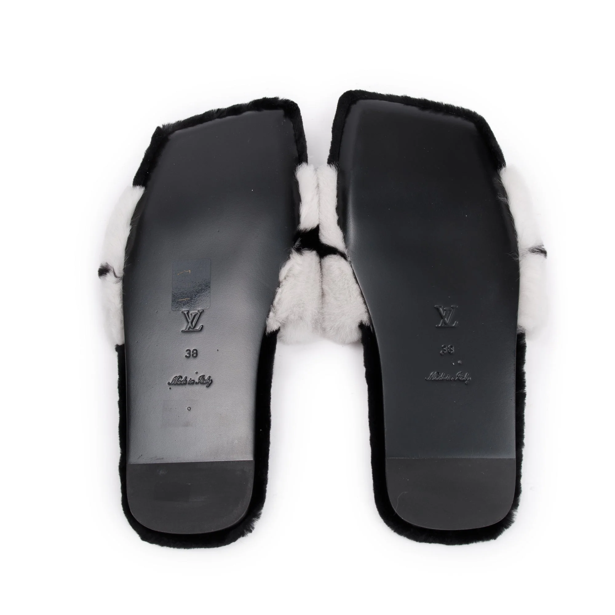 Louis Vuitton 2021 White/Black Monogram Print Fur Mink Flat Mules, Size 38 w/ Box - Image 7