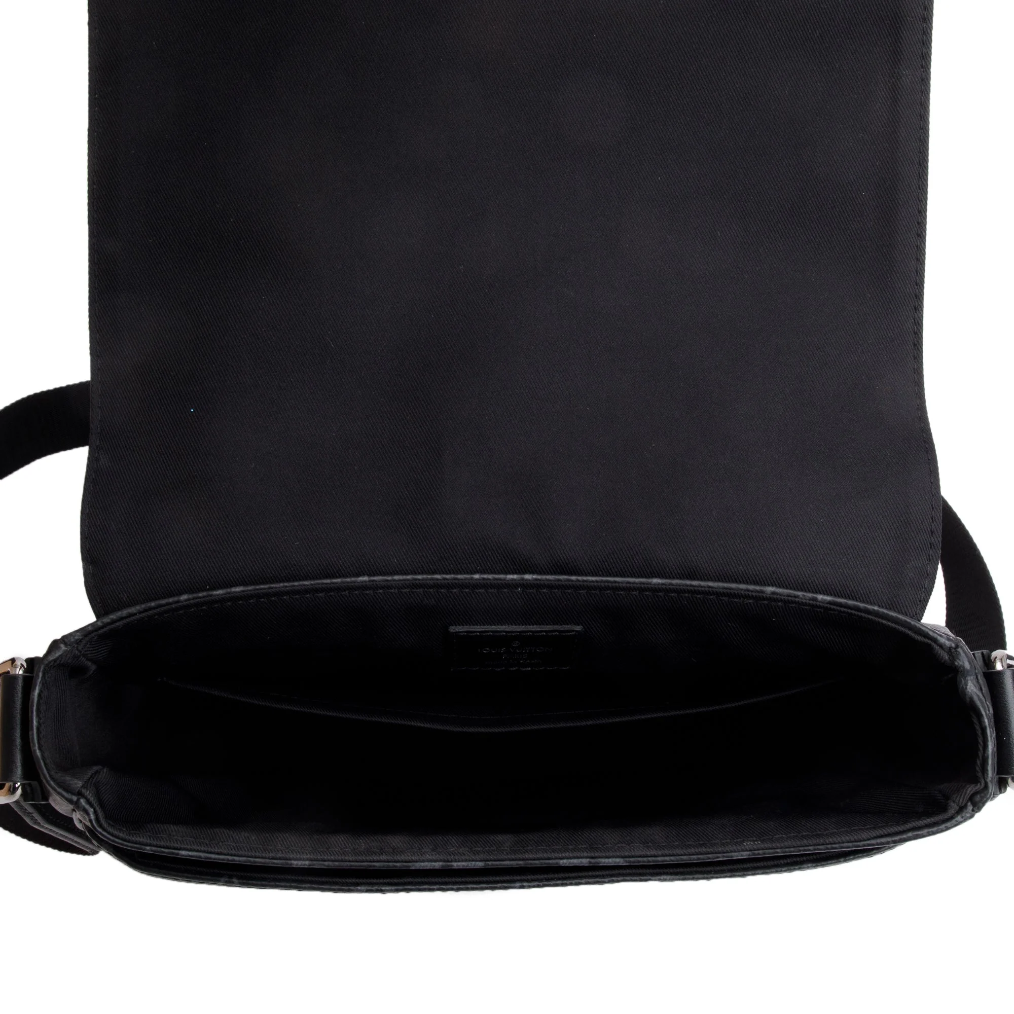 Louis Vuitton 2023 Monogram Eclipse District PM Bag w/ Box - Image 8