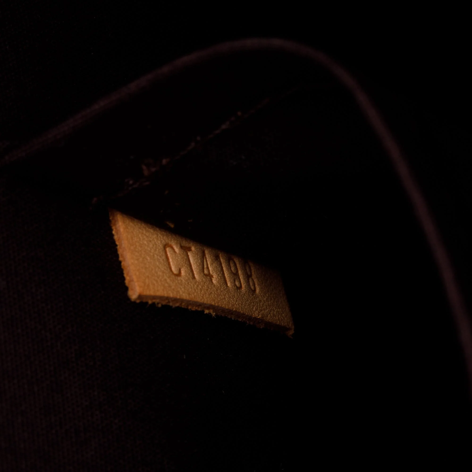Louis Vuitton Amarante Monogram Vernis Alma PM w/ Box & Receipt - Image 9