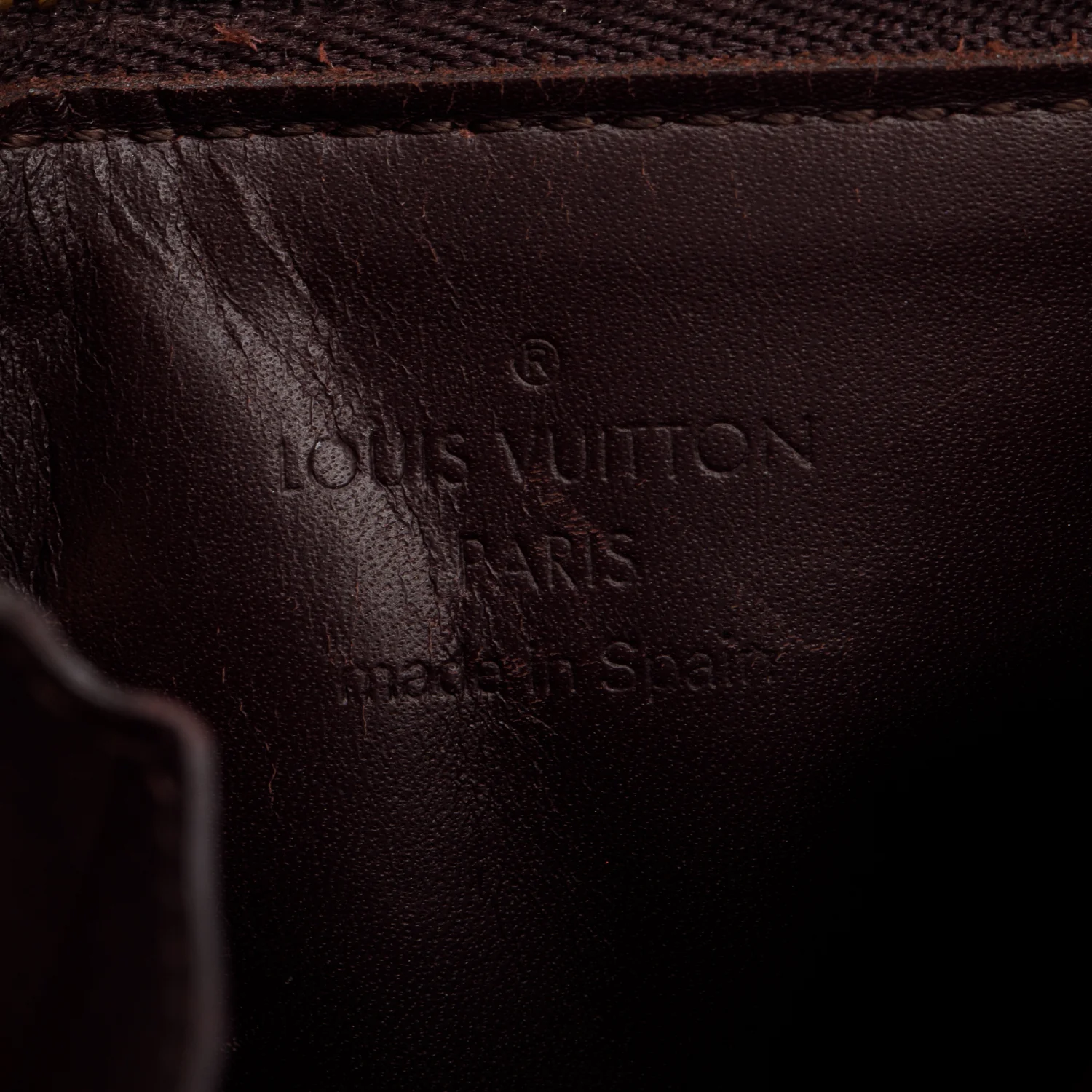 Louis Vuitton Amarante Monogram Vernis Leather Key Pouch - Image 6