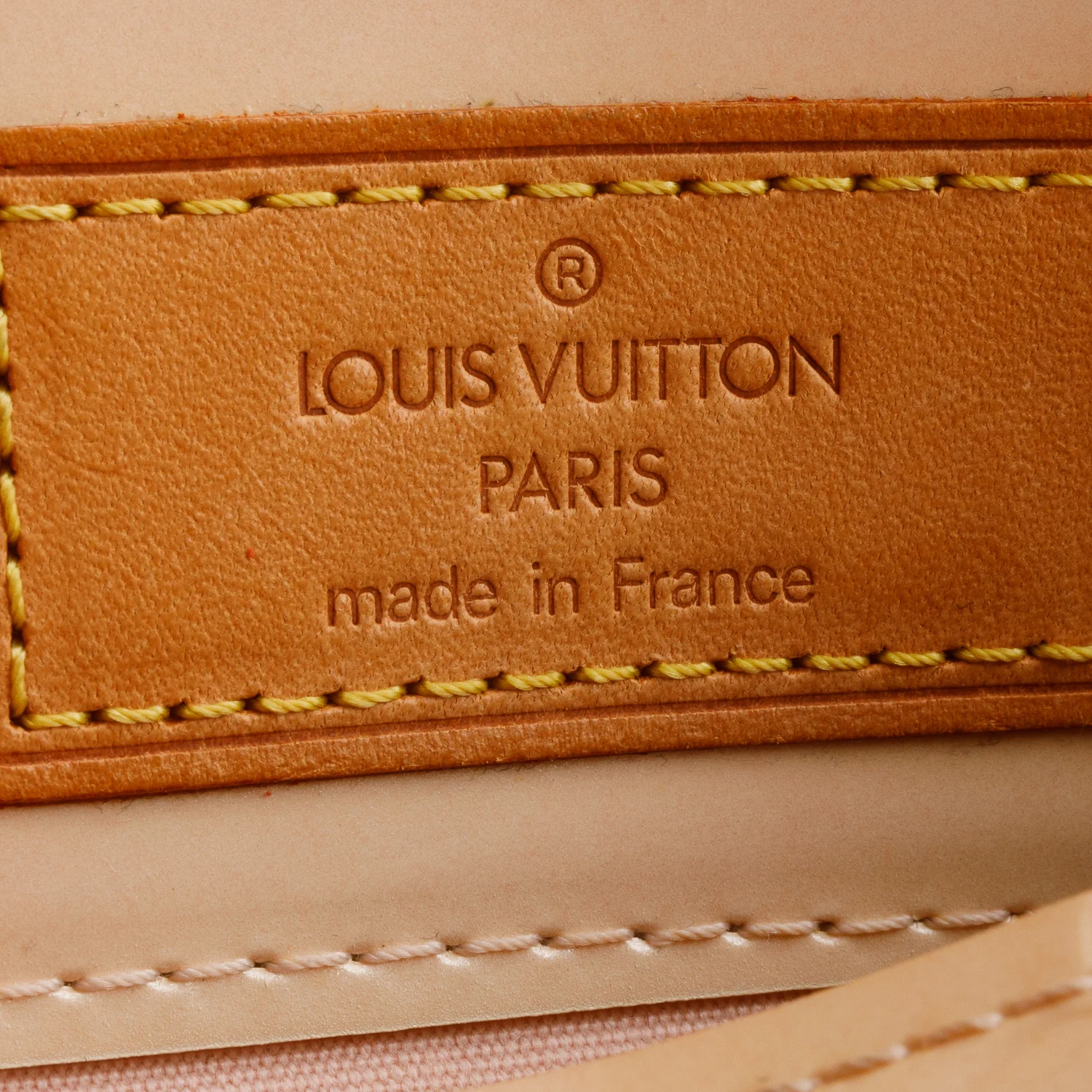 Louis Vuitton Beige Monogram Vernis Reade PM - Image 7