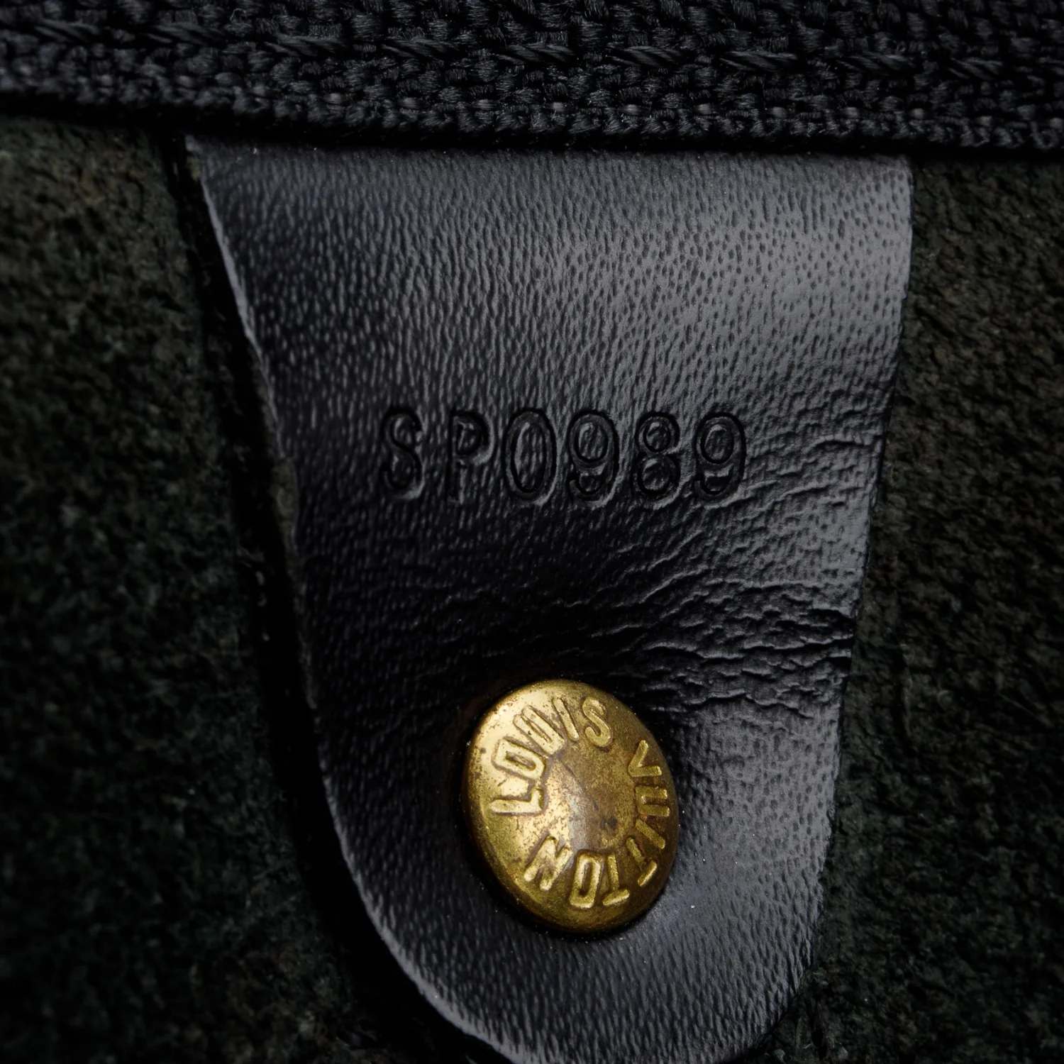 Louis Vuitton Black Epi Leather Keepall 45 - Image 8