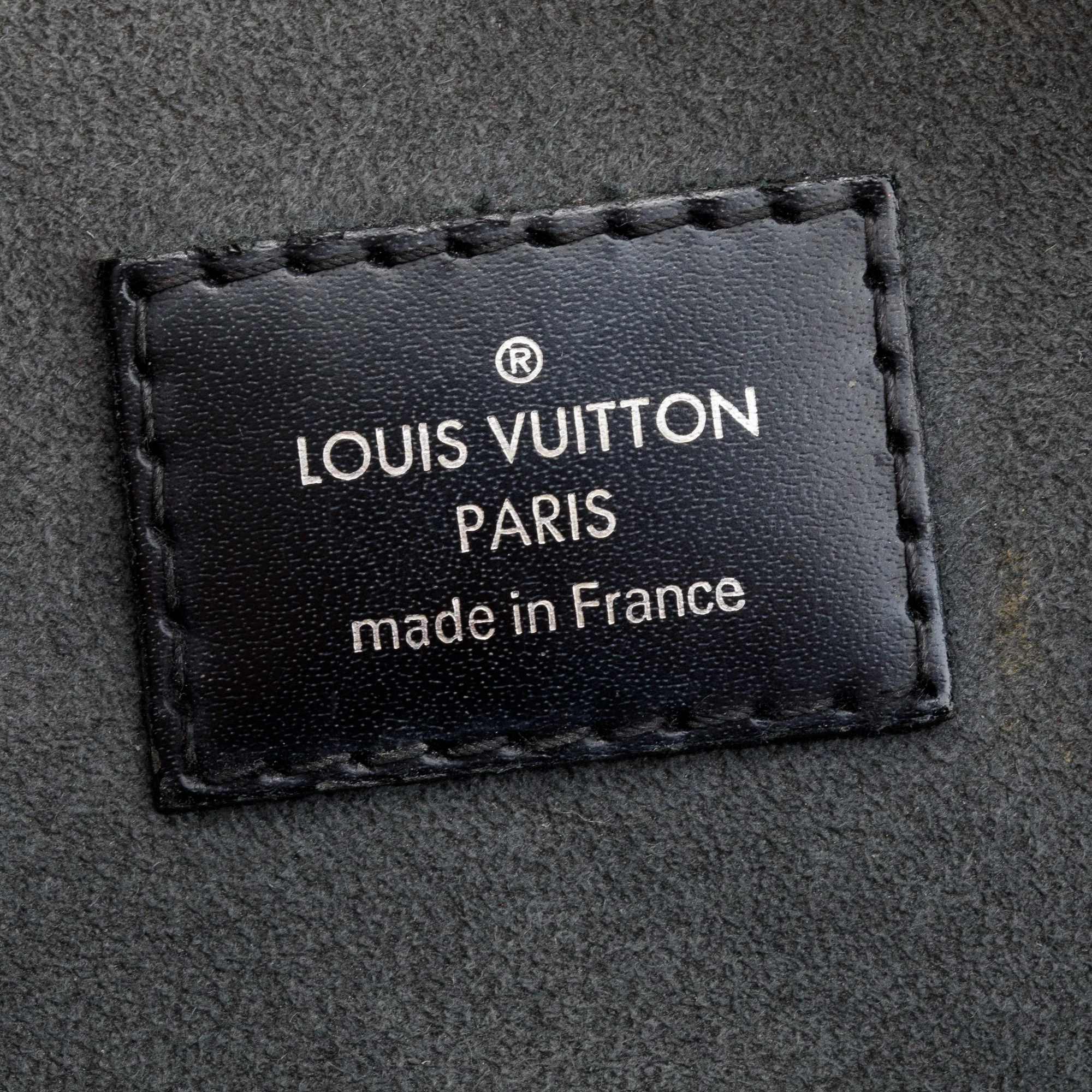 Louis Vuitton Black Epi Leather Pont-Neuf GM - Image 7