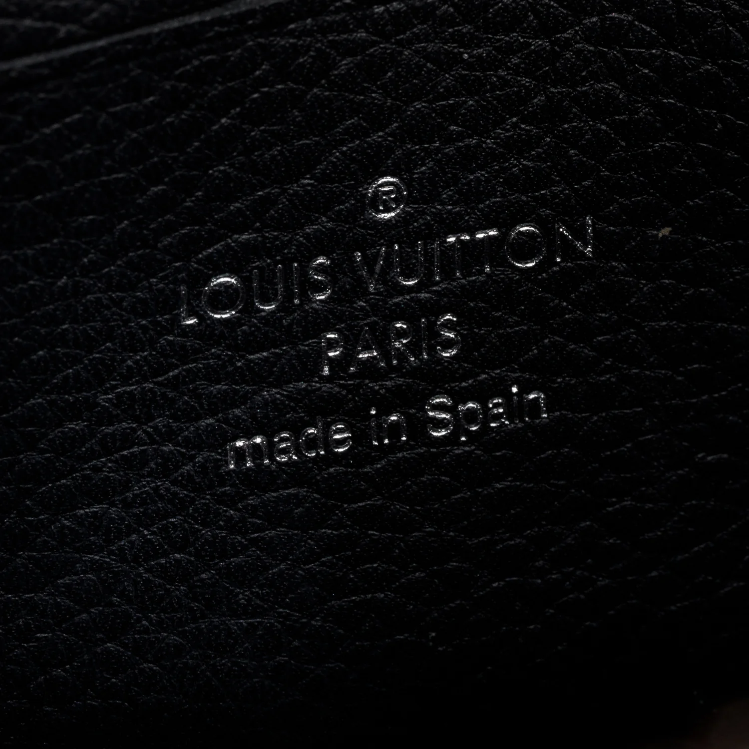 Louis Vuitton Black Leather MyLockMe Chain Bag - Image 9