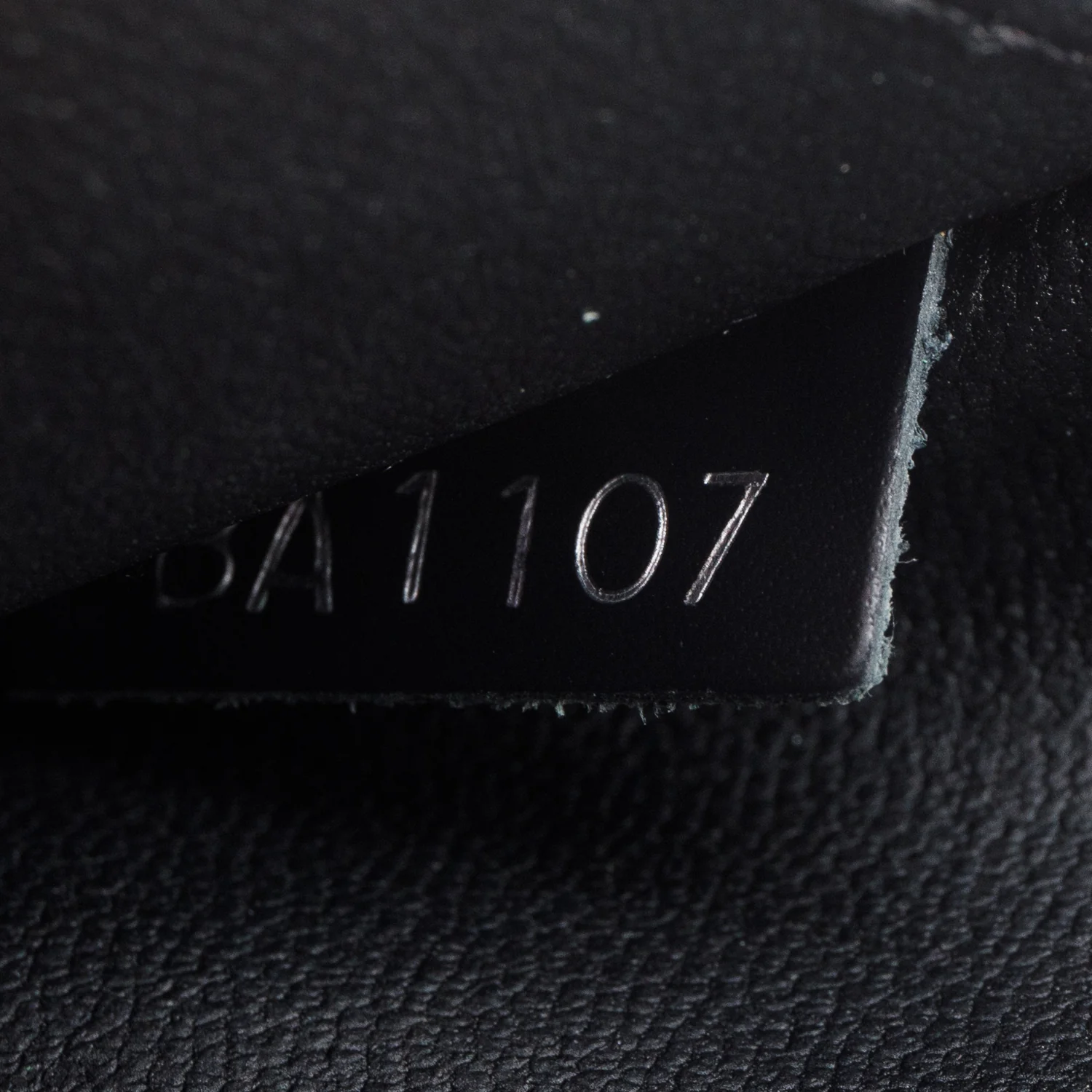 Louis Vuitton Damier Graphite Toiletry Pouch - Image 8