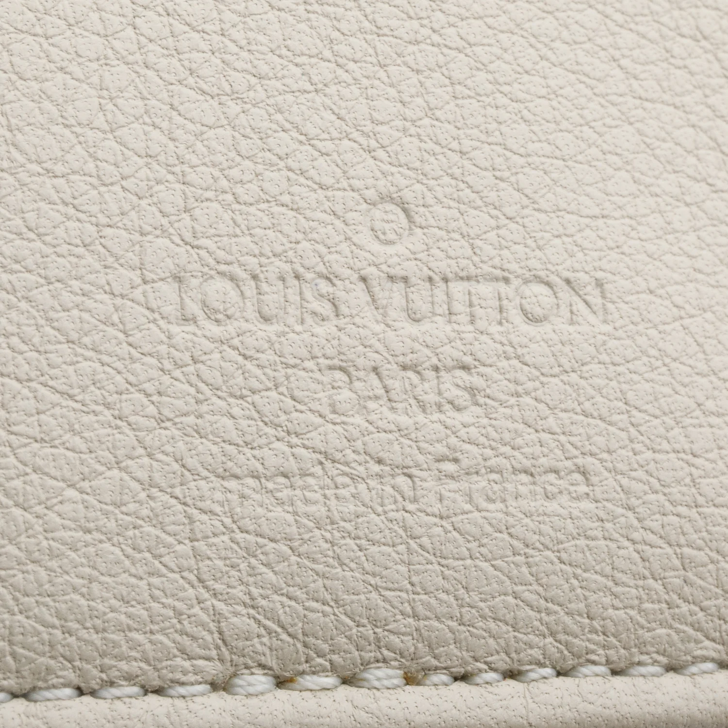 Louis Vuitton Ivory Monogram Mahina Leather Amelia Wallet - Image 7