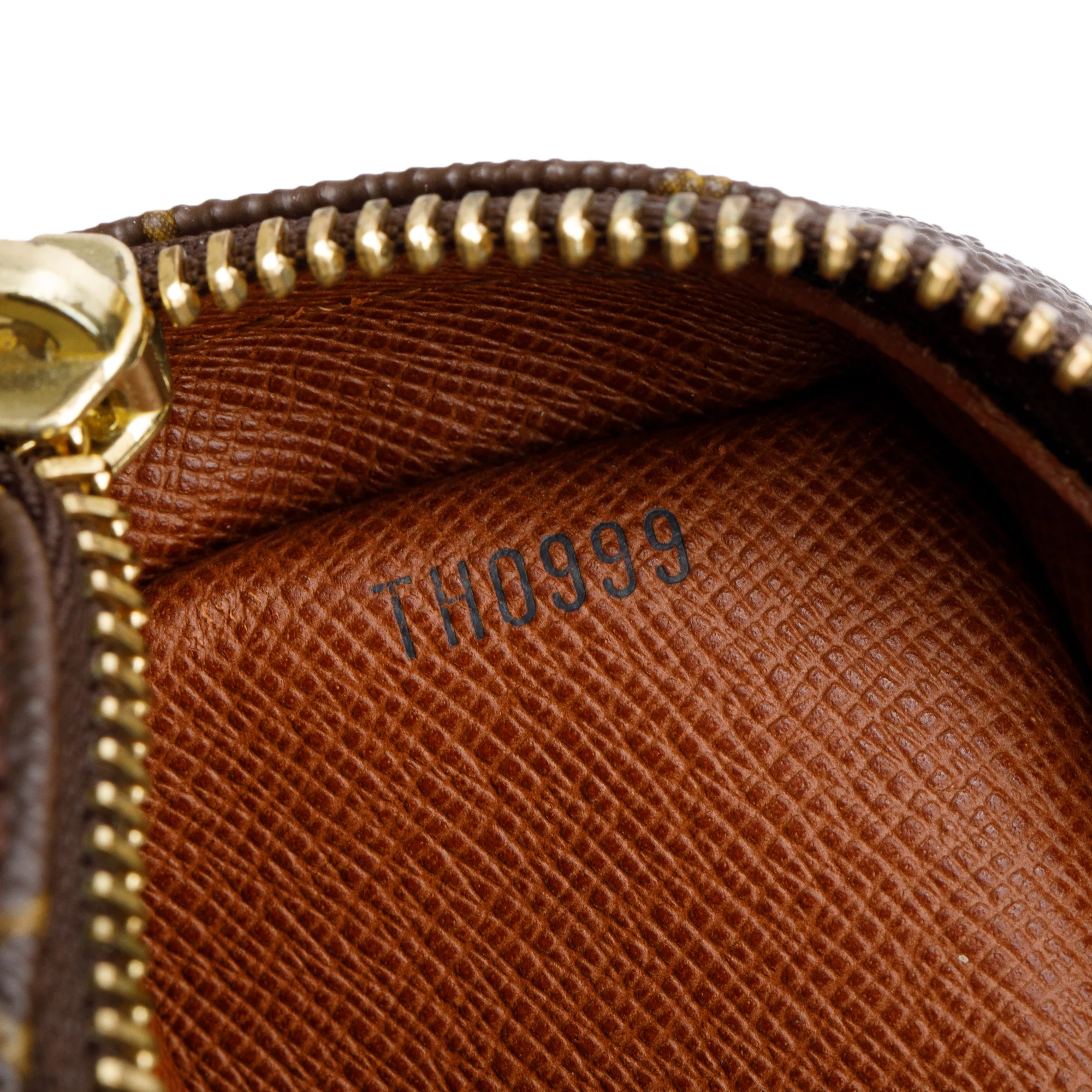 Louis Vuitton Monogram Amazone Crossbody Bag - Image 10