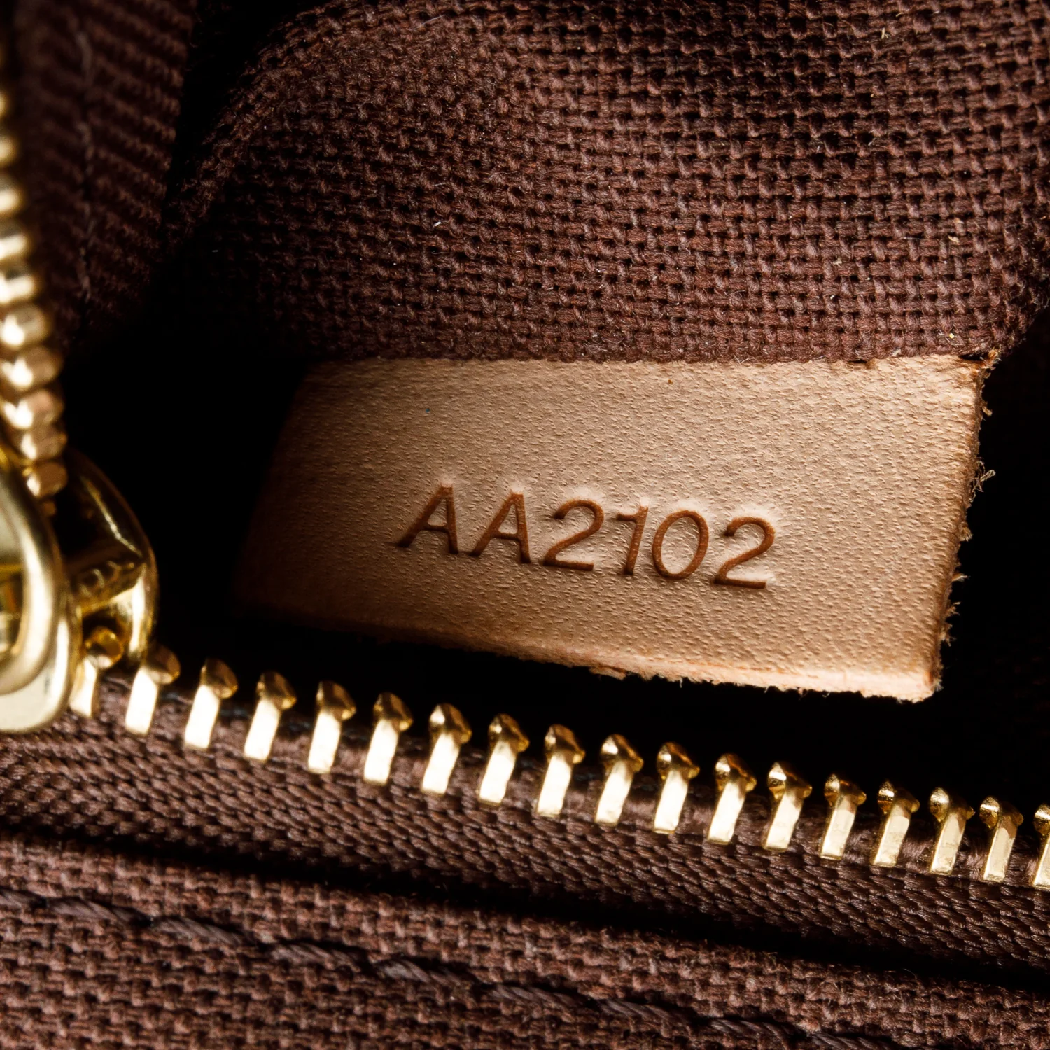 Louis Vuitton Monogram Chantilly PM - Image 10