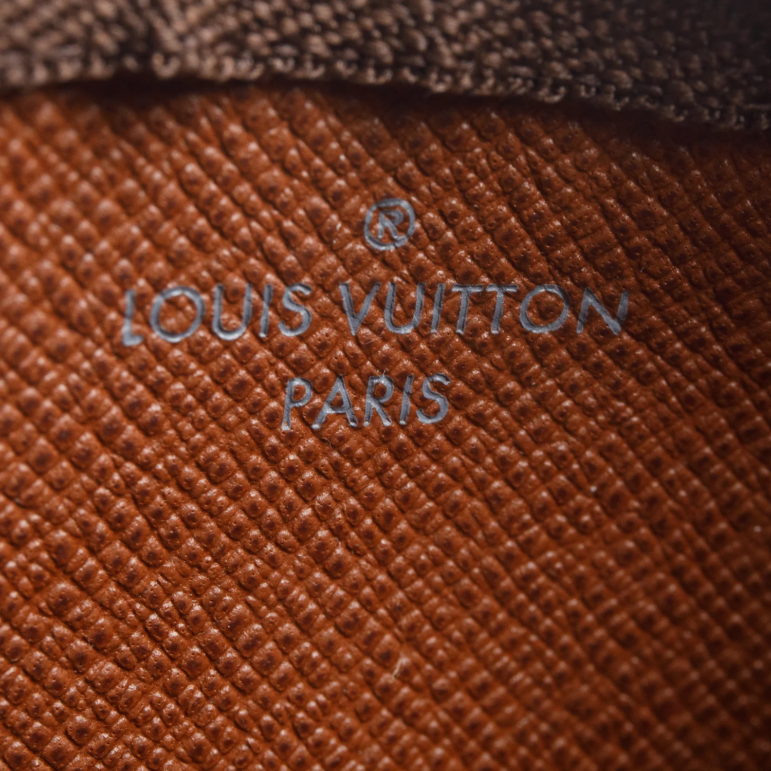 Louis Vuitton Monogram Key Pouch w/ Box & Receipt - Image 8