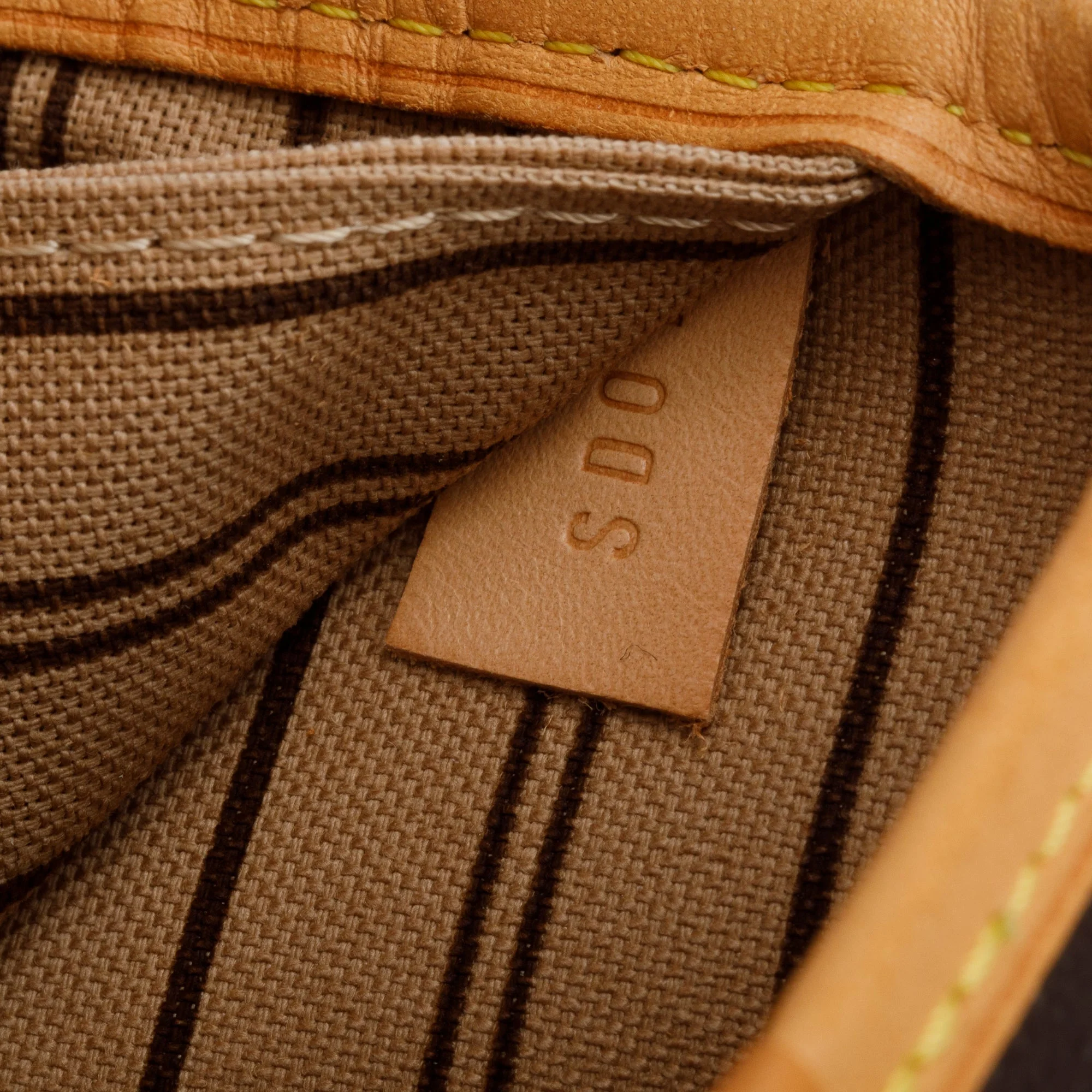 Louis Vuitton Monogram Neverfull MM - Image 6