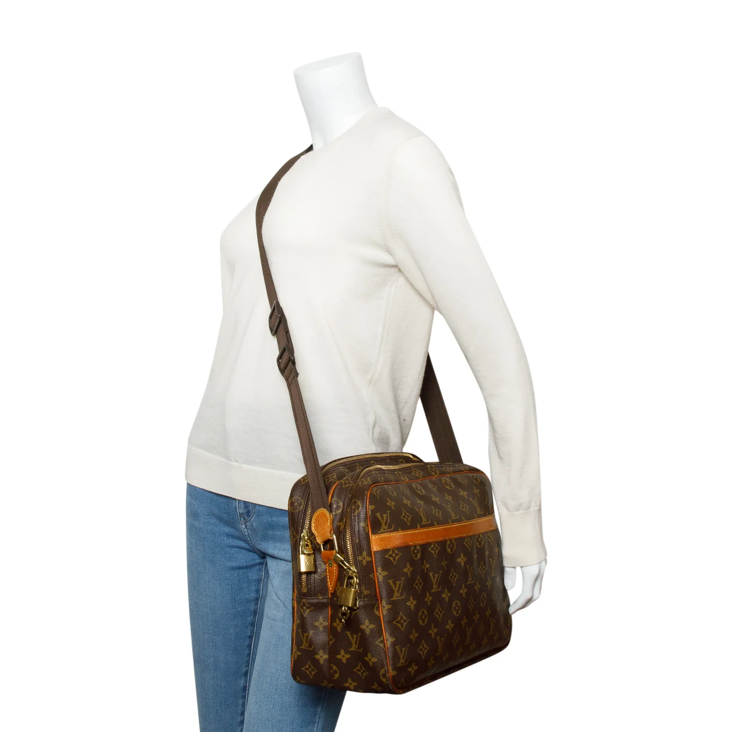 Louis Vuitton Monogram Reporter GM - Image 7