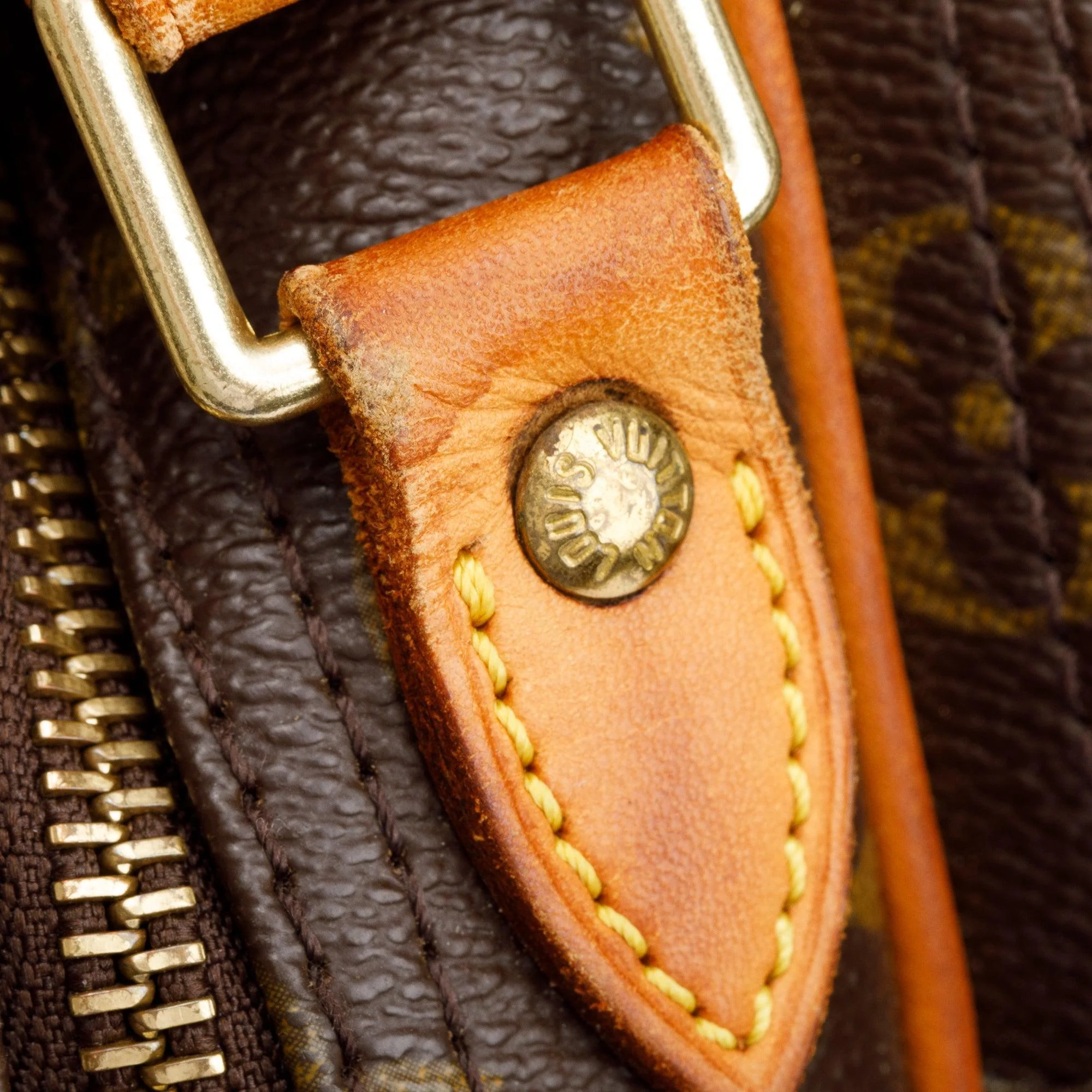 Louis Vuitton Monogram Reporter PM - Image 12