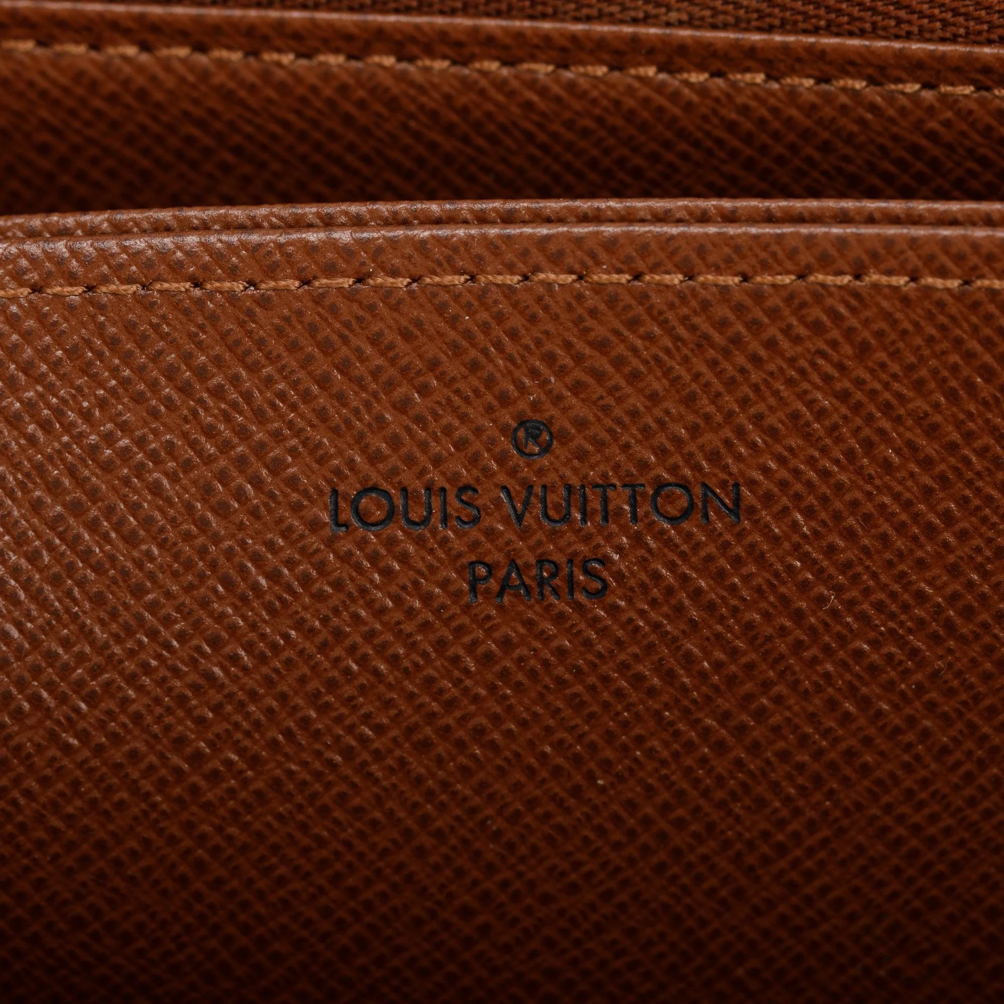 Louis Vuitton Monogram Zippy Wallet - Image 5