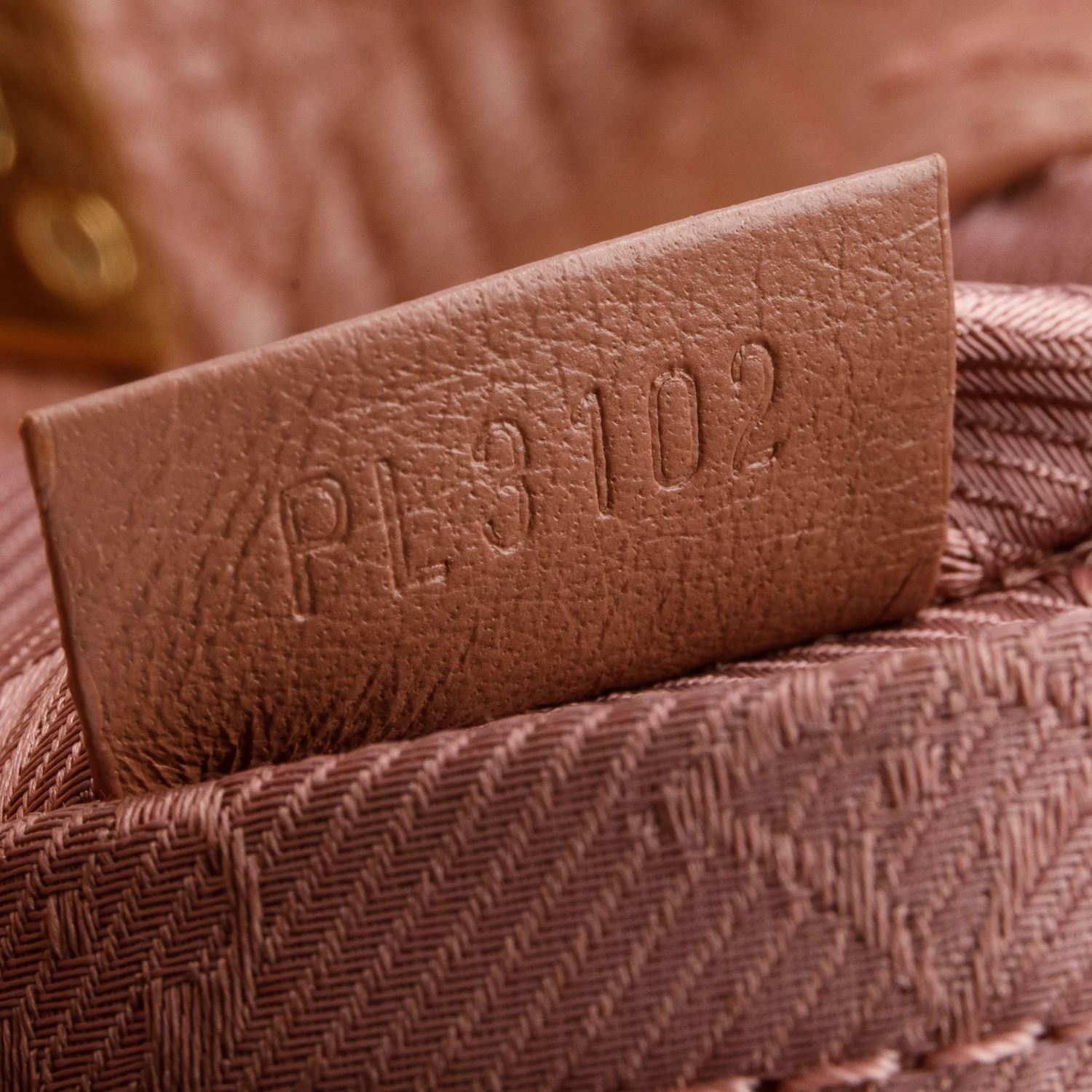 Louis Vuitton Pink Calfskin Quilted Monogram Altair Clutch - Image 8