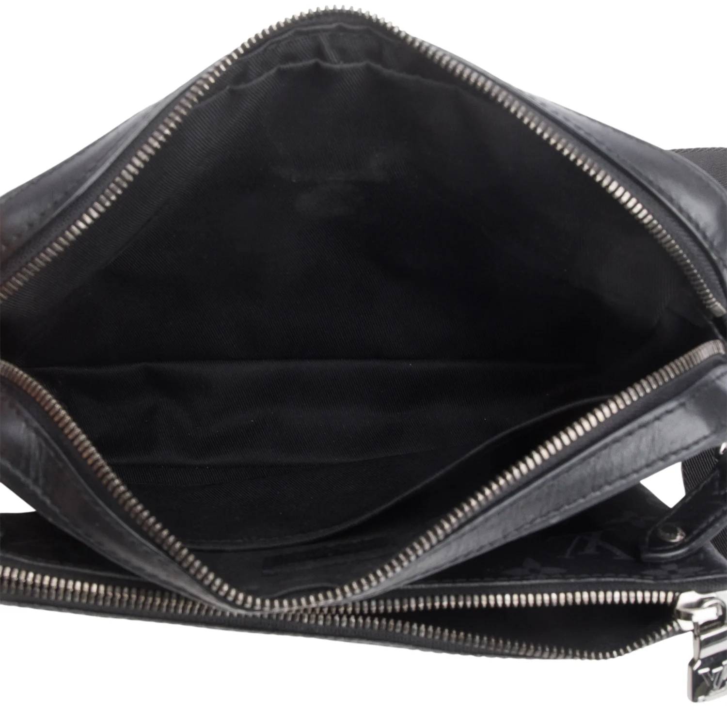 Louis Vuitton Reverse Monogram Eclipse Trio Messenger Bag - Image 8