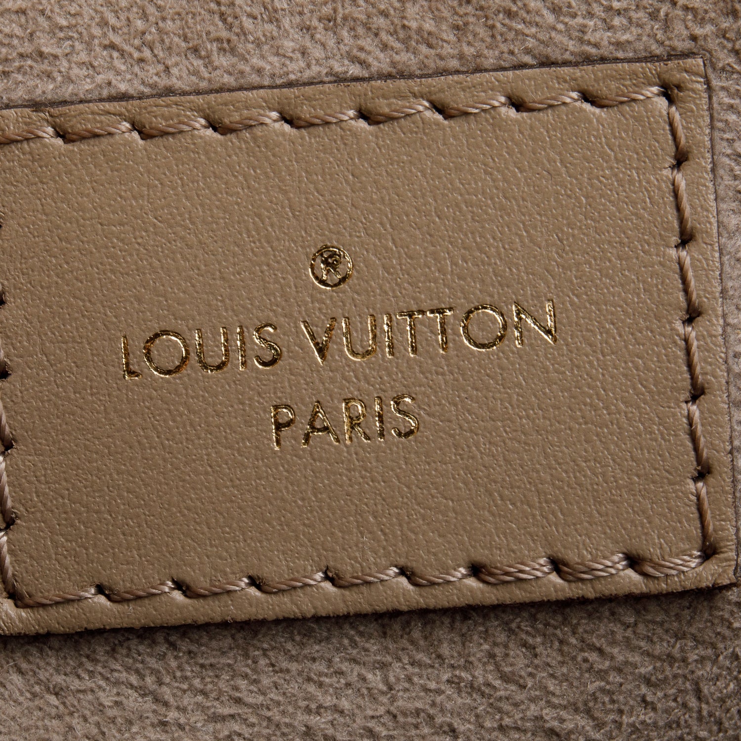 Louis Vuitton Turtledove Monogram Empreinte Giant OnTheGo MM w/ Box & Receipt - Image 9