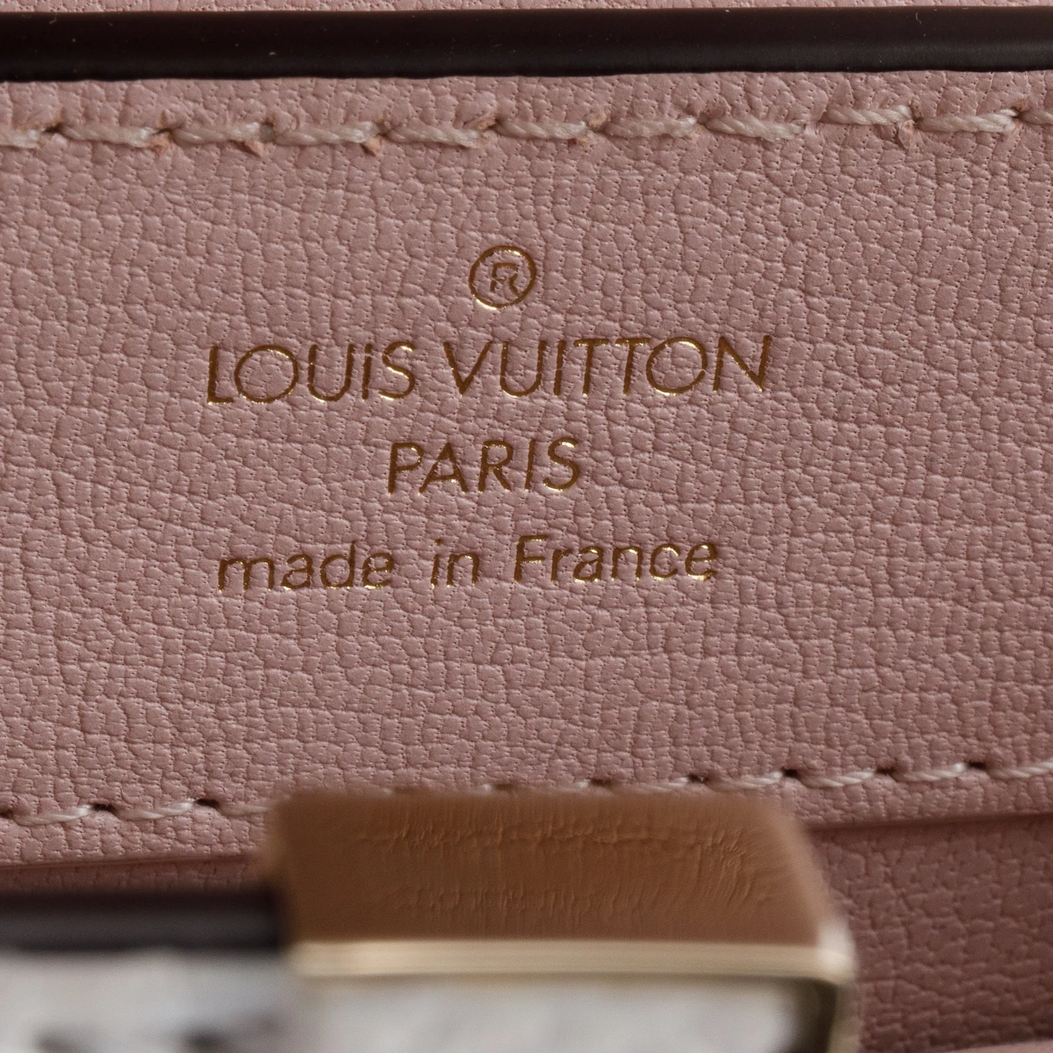Louis Vuitton White Iridescent Python Capucines Mini - Image 7