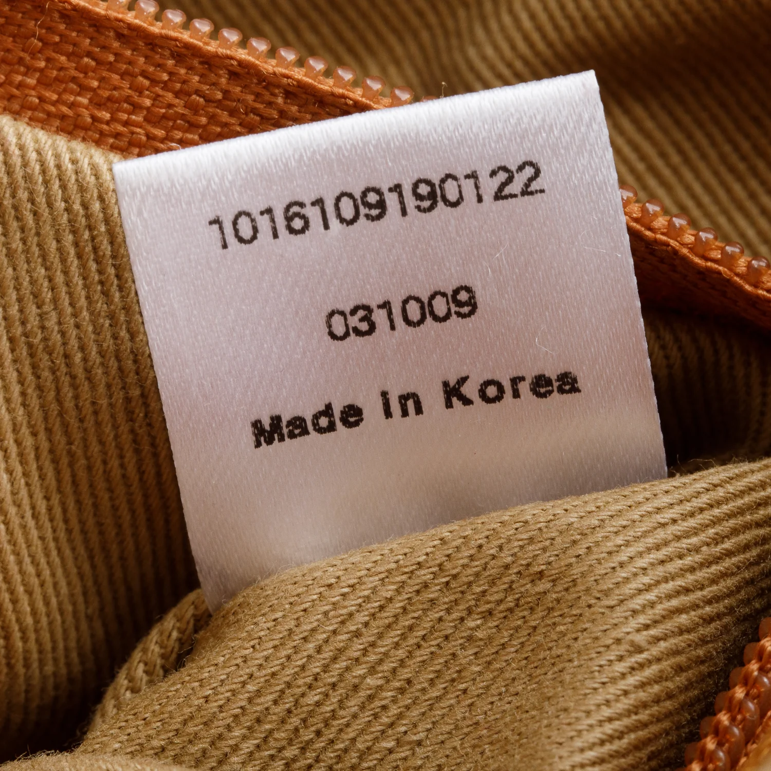 MCM Cognac Visetos Pochette Hobo - Image 8