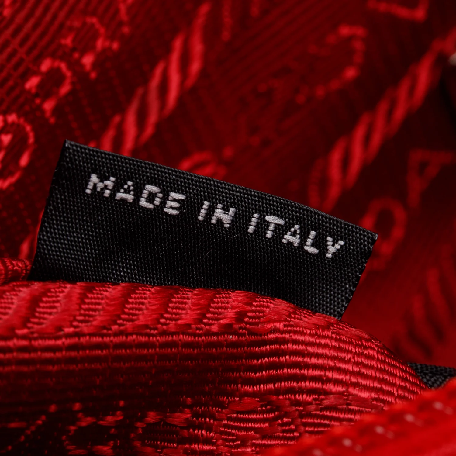Prada 2021 Red Re-Edition 2000 Re-Nylon Mini Bag - Image 8
