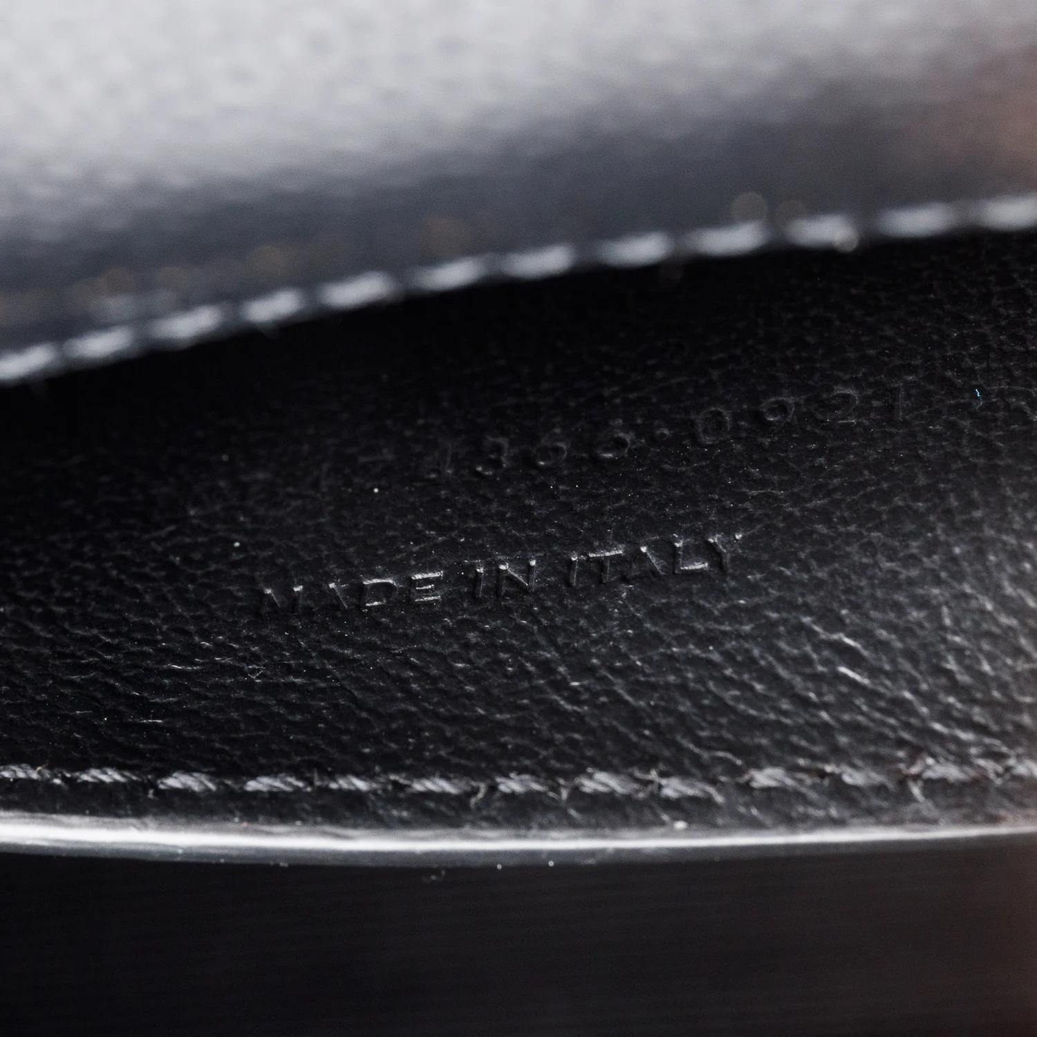 Saint Laurent 2021 Black Grain De Poudre Leather Small Kate Tassel Bag w/ Box - Image 10