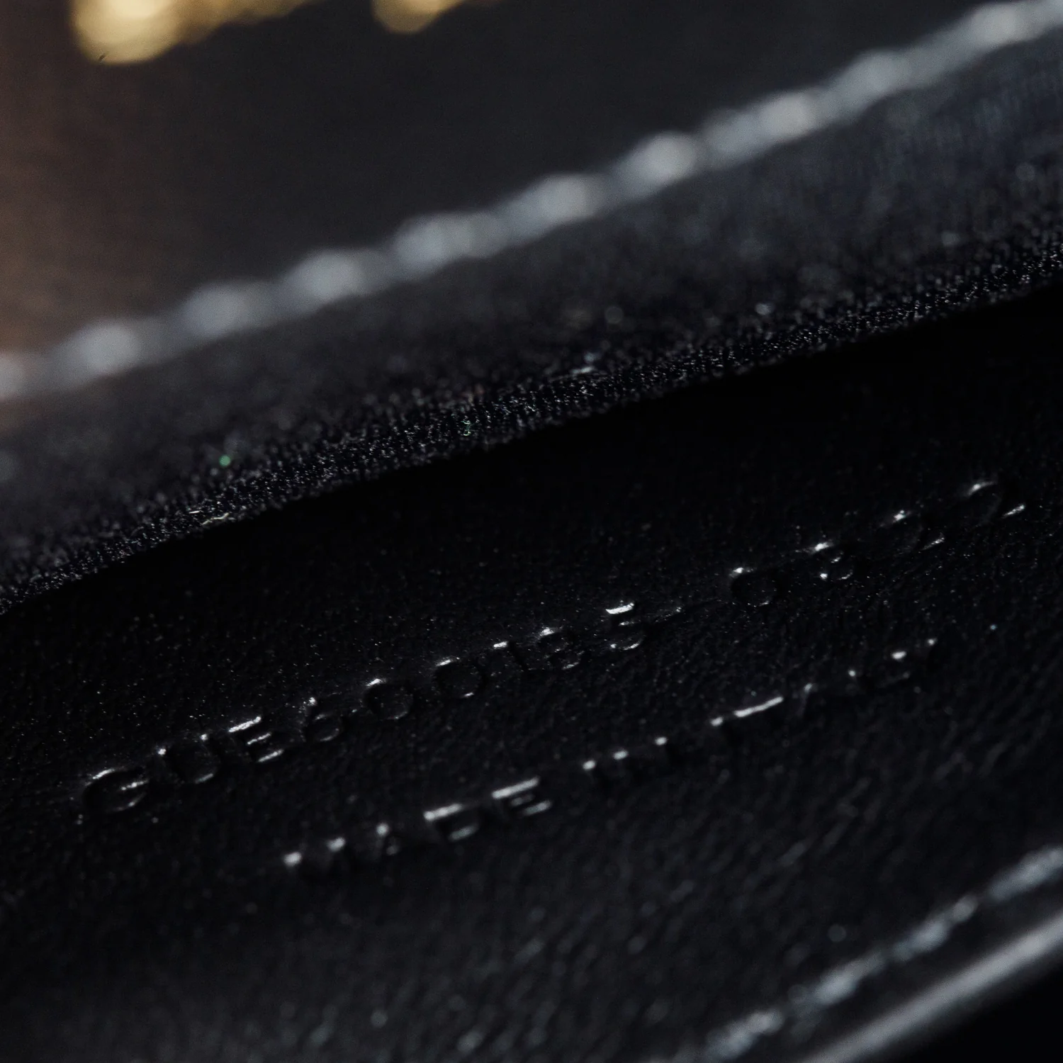 Saint Laurent 2022 Black Grained De Poudre Medium Envelope Shoulder Bag - Image 10