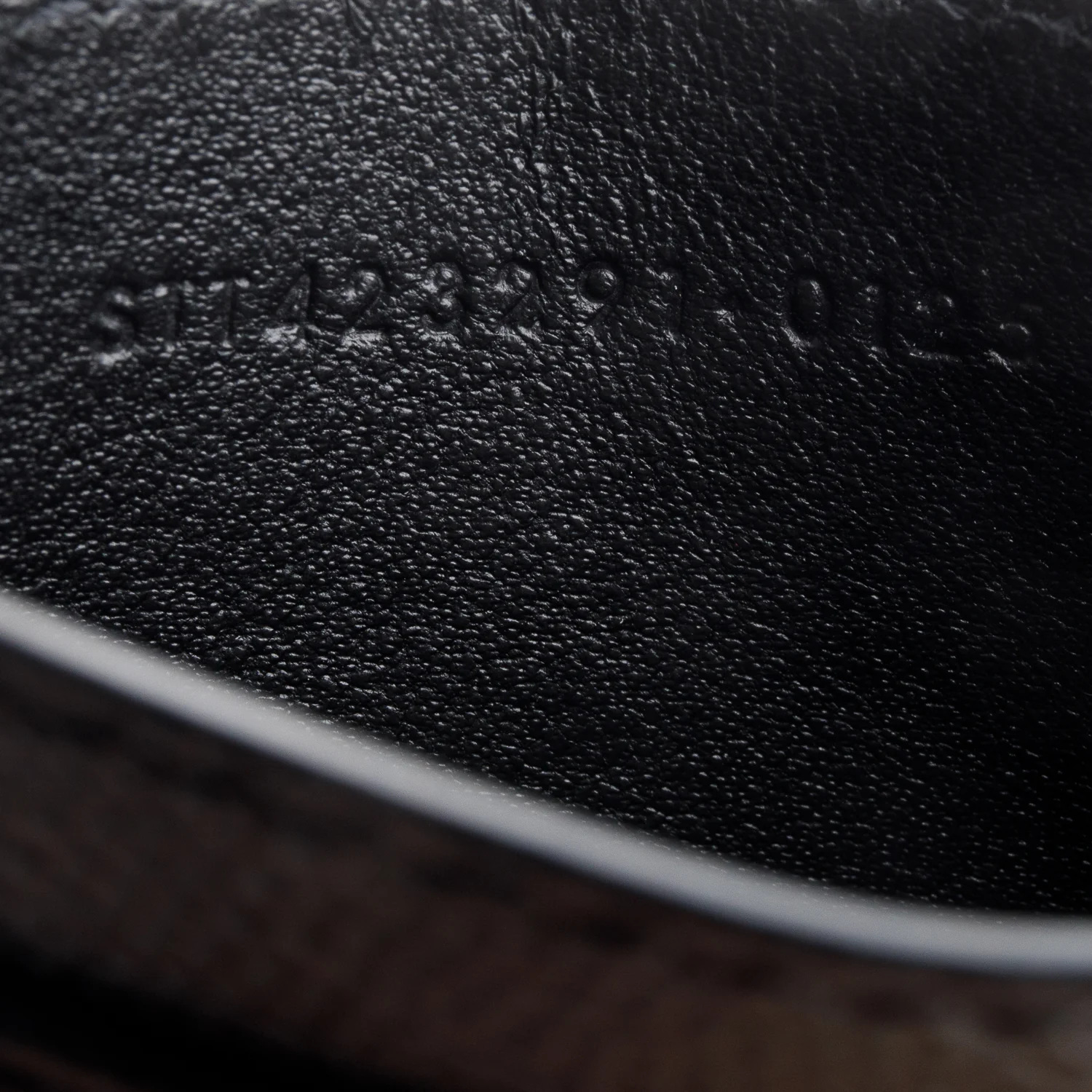 Saint Laurent 2025 Black Grain de Poudre Chevron Cassandre Card Holder w/ Box & Receipt - Image 9