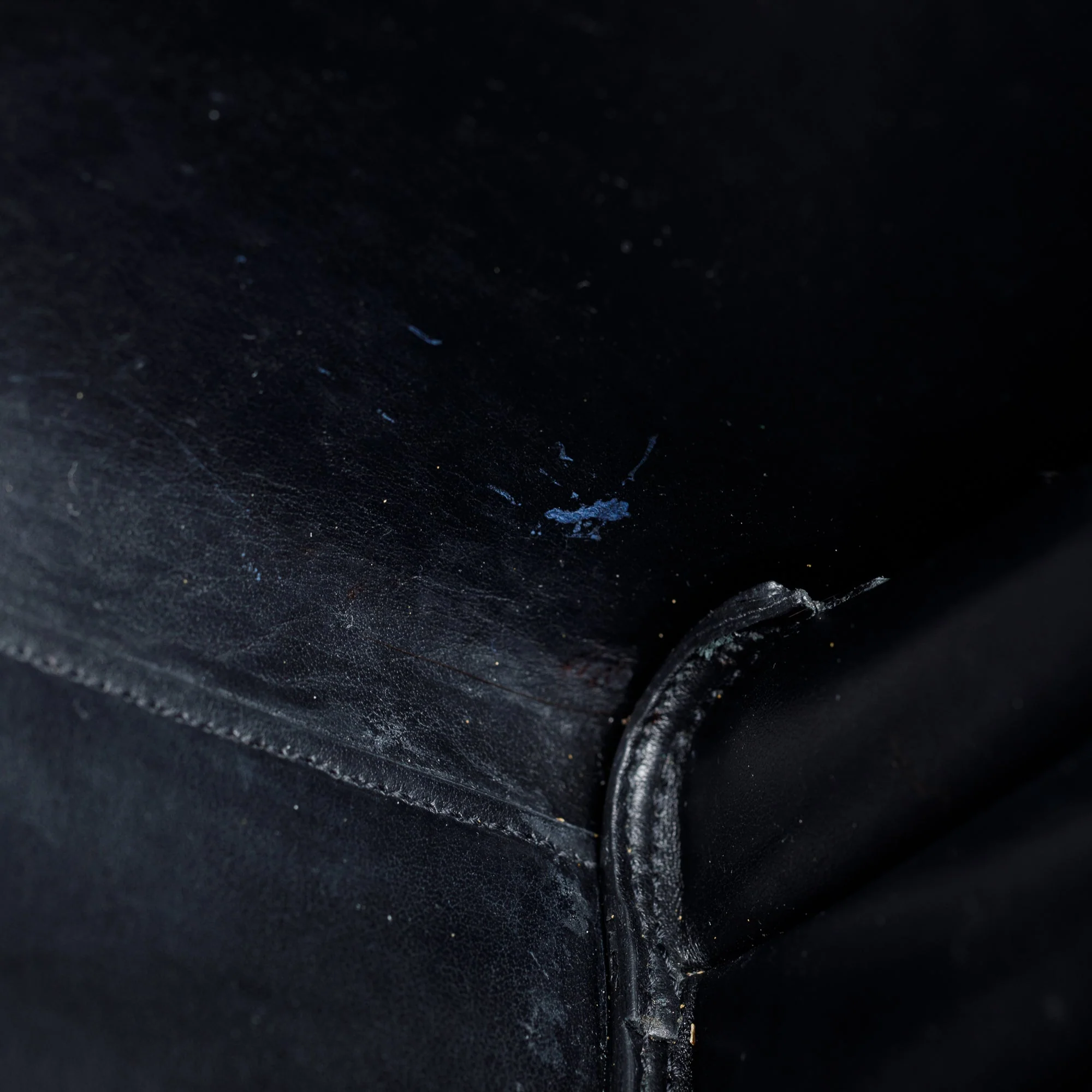Saint Laurent Black Grained Leather Small Sac De Jour w/ Strap - Image 10