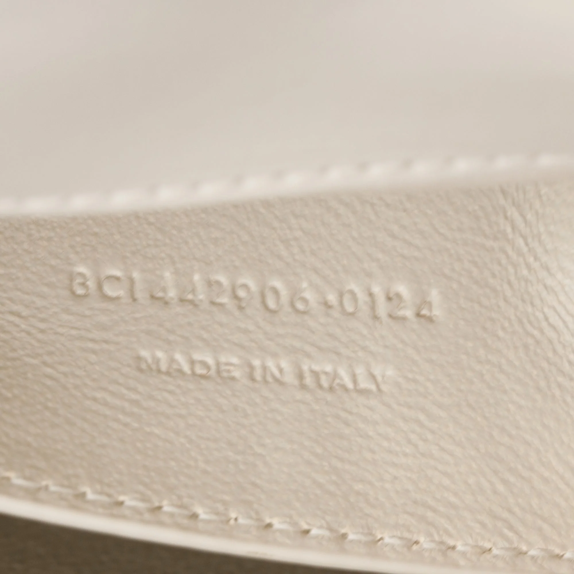 Saint Laurent White Calfskin Leather Medium Sunset Shoulder Bag w/ Box - Image 10