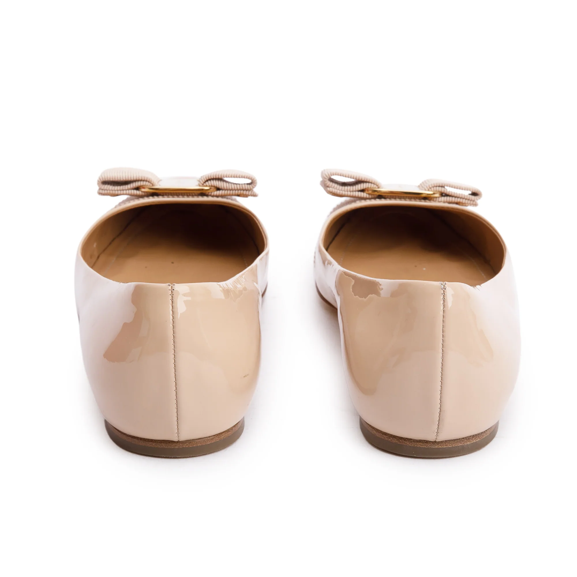 Salvatore Ferragamo Beige Patent Leather Vara Bow Ballet Flats, Size 7.5 w/ Box - Image 5