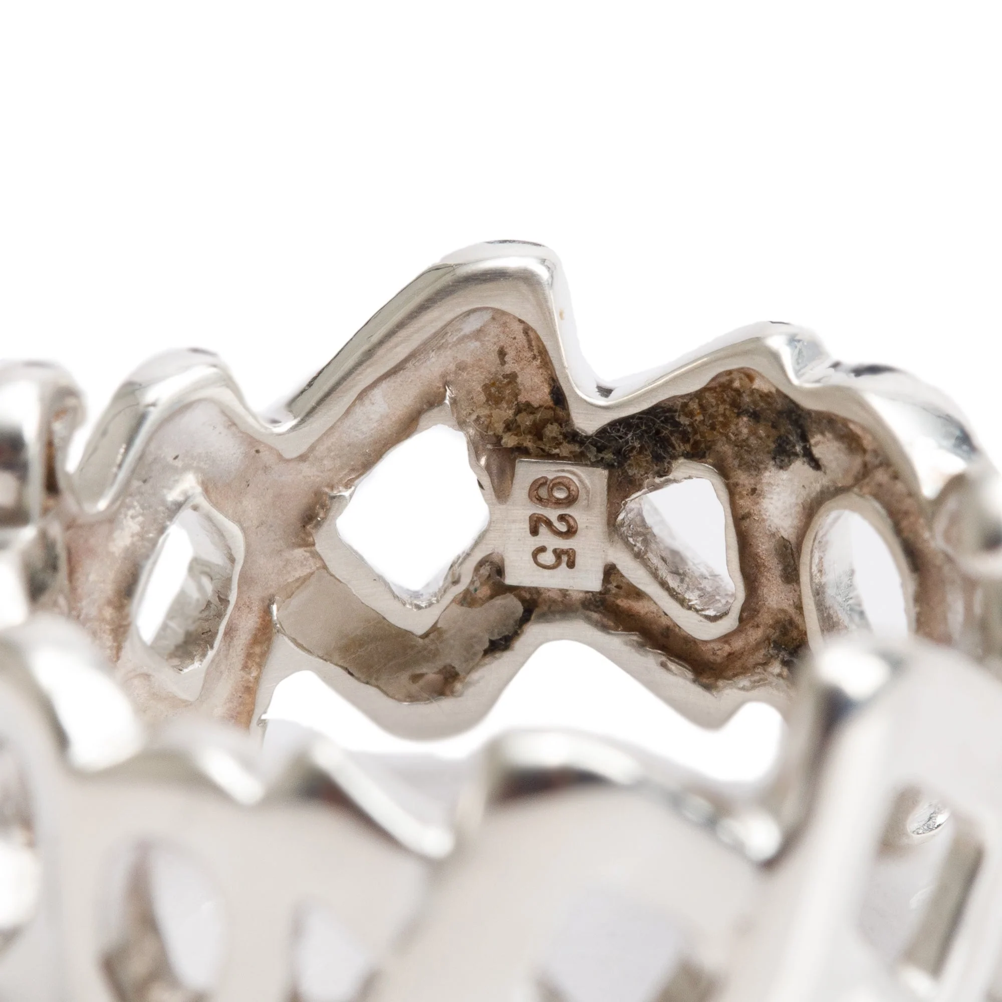 Tiffany & Co. Paloma Picasso Sterling Silver Love and Kisses Wide Band Ring, Size 5 - Image 2