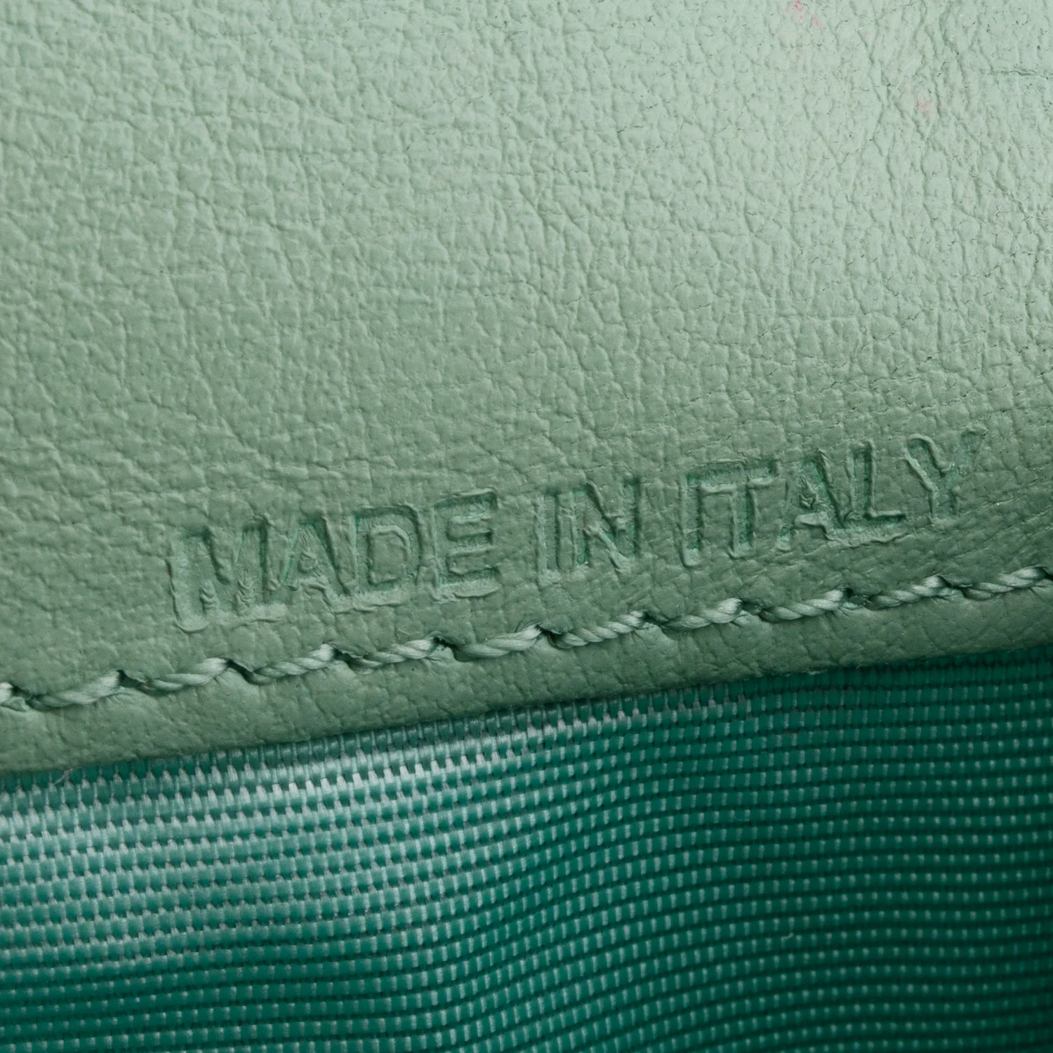 Valentino Green Calfskin Rockstud Wristlet Travel Wallet w/ Box - Image 9