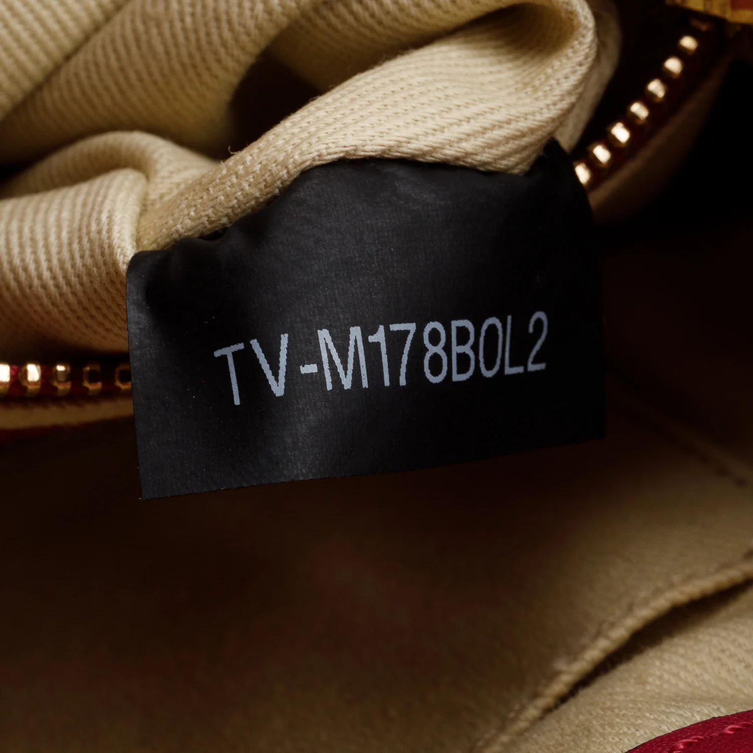 Valentino Pink Vitello Rockstud Bucket Bag - Image 10