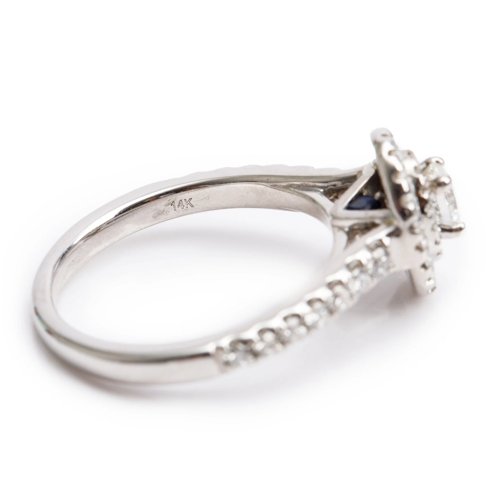 Vera Wang 14k White Gold Love Oval Cut Diamond Engagement Ring, Size 7 - Image 4